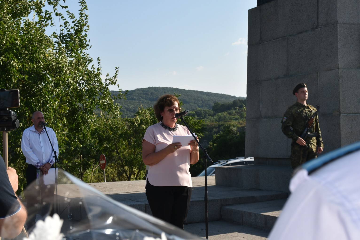  Кметът Корнелия Маринова 